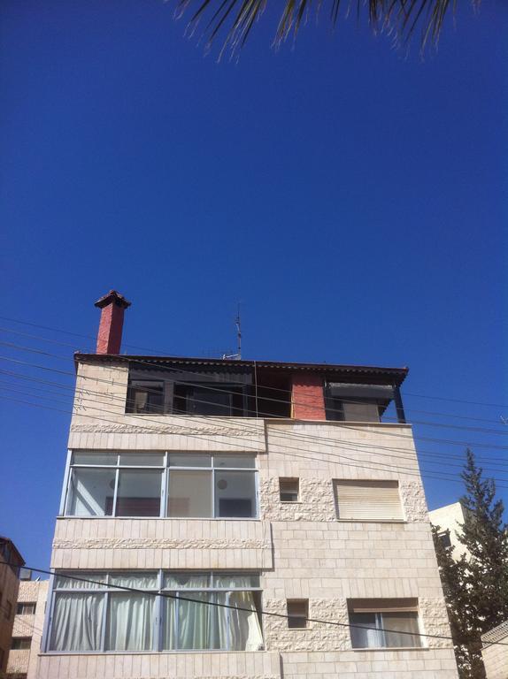 Mutaz Apartment อัมมาน ภายนอก รูปภาพ